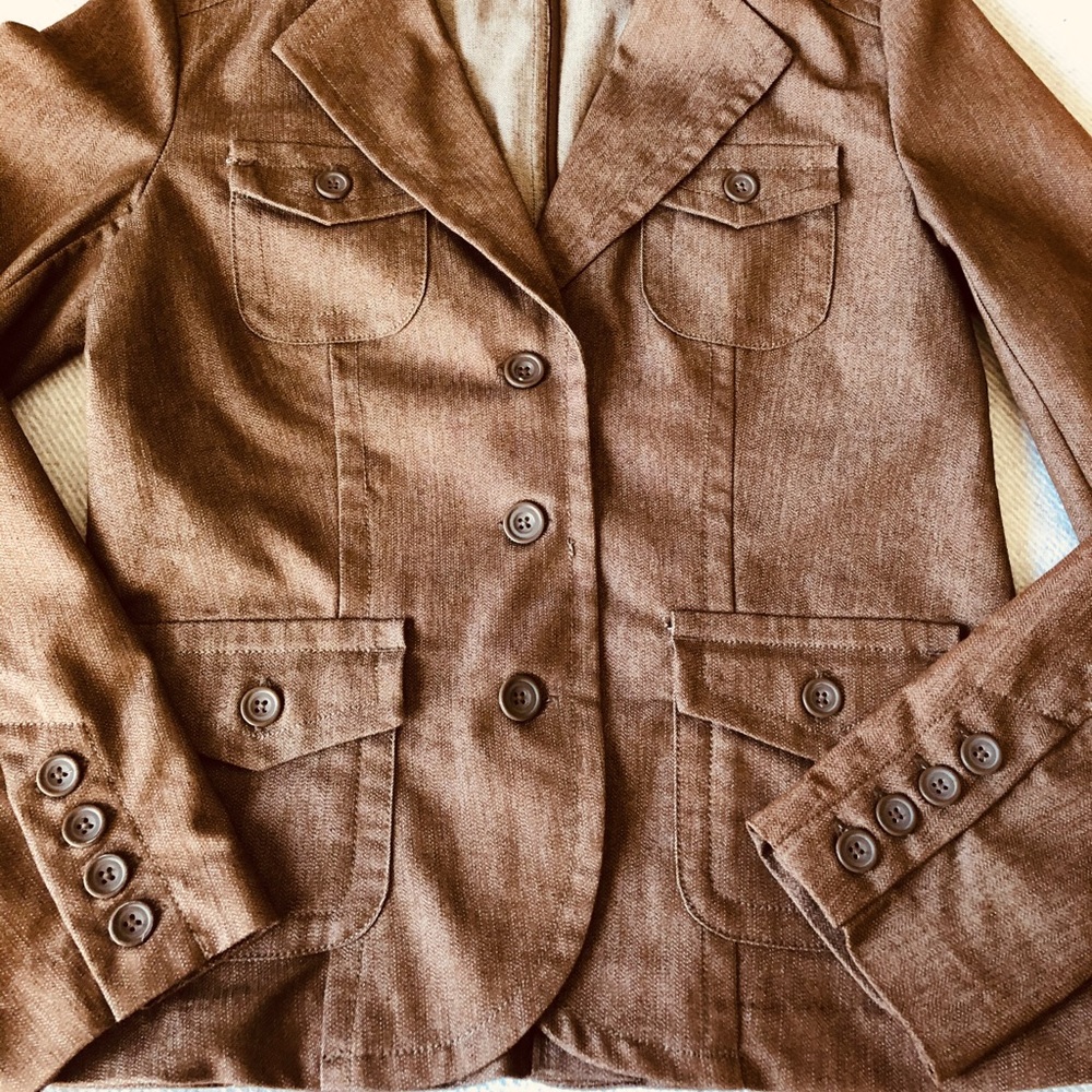 Classic Cut Blazer - Picture 2 of 3